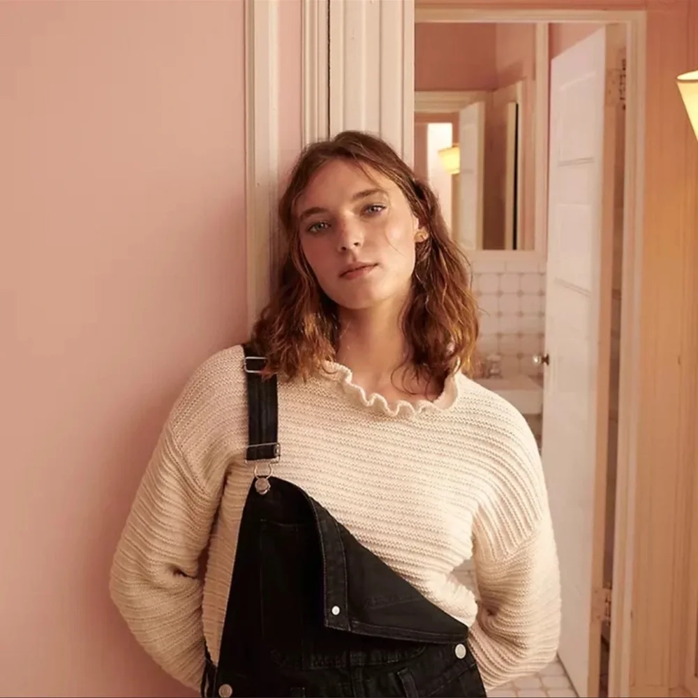 Madewell Ruffle-Neck Pullover Sweater in Cotton-Merino Yarn - Picture 3 of 10